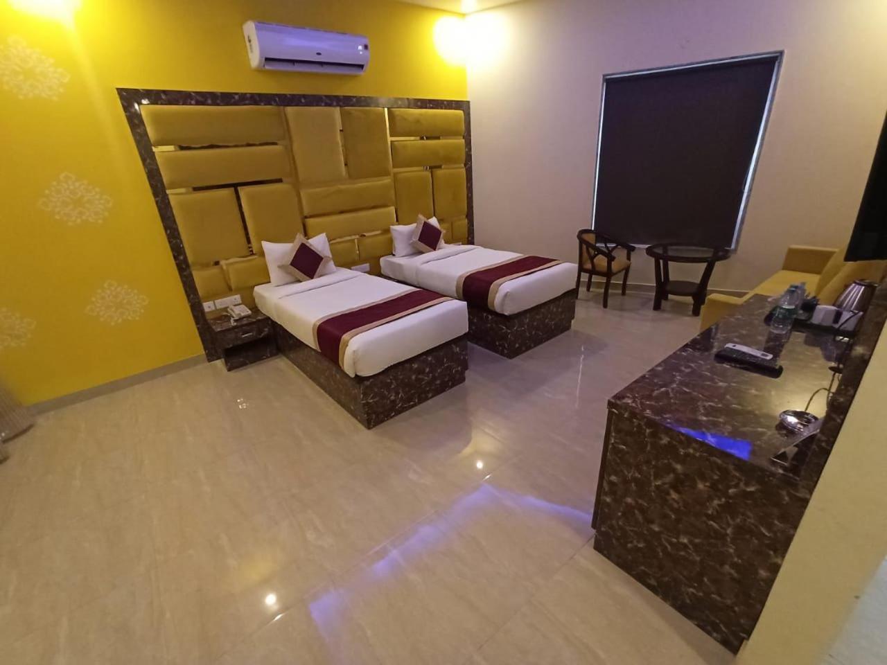 Bed and Breakfast Kusum House Greater Noida Exterior foto
